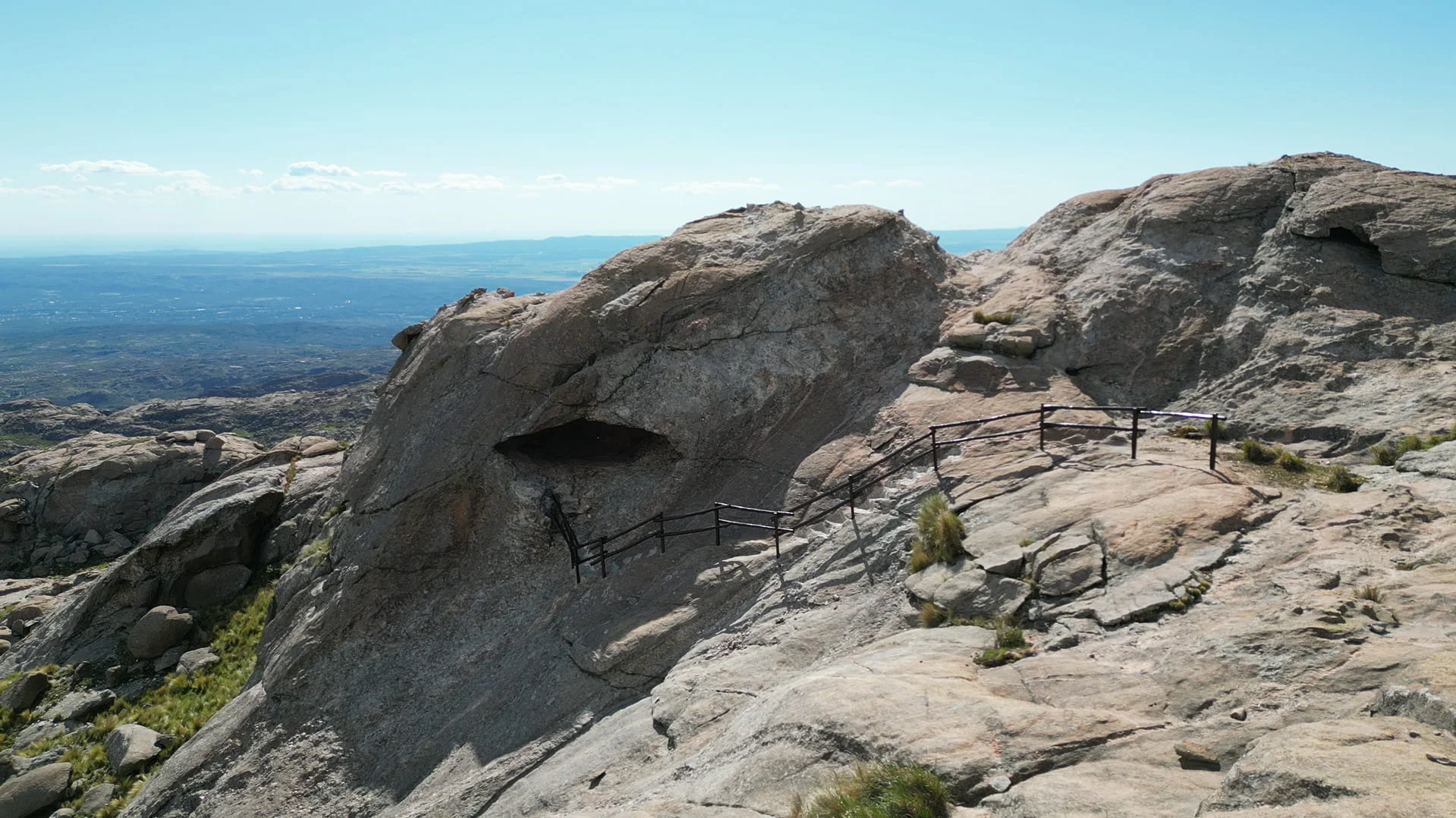 Cueva de Piedra